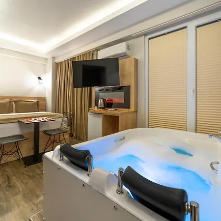 Beys Hotel *