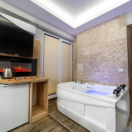 Beys Hotel *